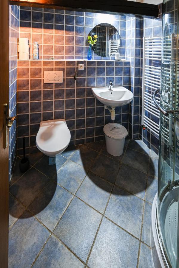 Sklep U Hrabalu Aparthotel Hustopeče Buitenkant foto