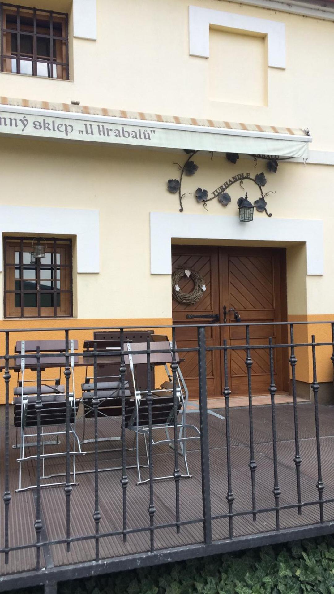 Sklep U Hrabalu Aparthotel Hustopeče Buitenkant foto